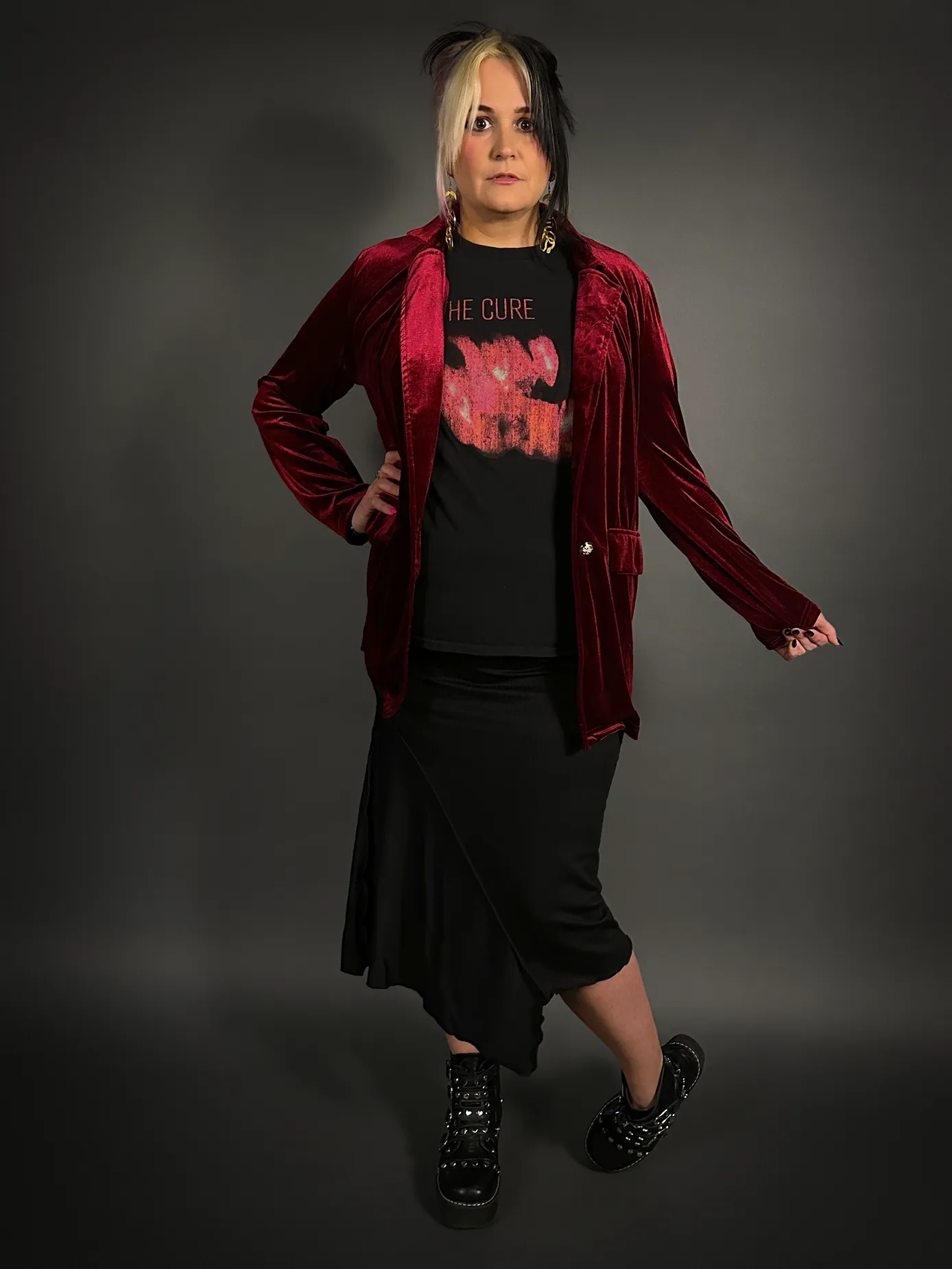 Outfit Set - Asymmetrical Midi Skirt in Black & Vintage Style Velvet Blazer in Burgundy