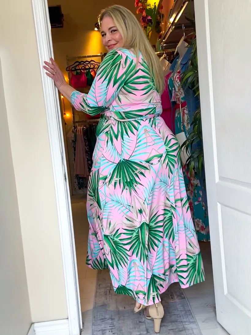 Signature Plus Size Maxi Dress in Tropical Mint Eclipse